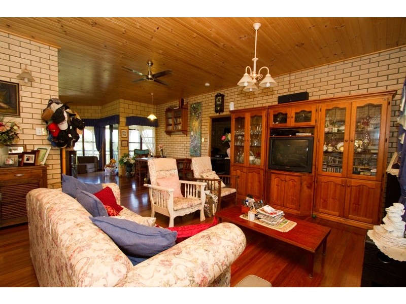 43 Grieshaber Drive, Sarina QLD 4737