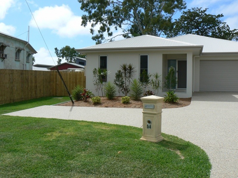 54 Bedford Road, Andergrove QLD 4740