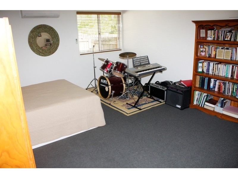 1 Lazarus Court, Eimeo QLD 4740