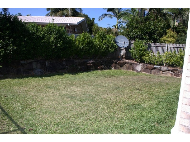 1 Lazarus Court, Eimeo QLD 4740