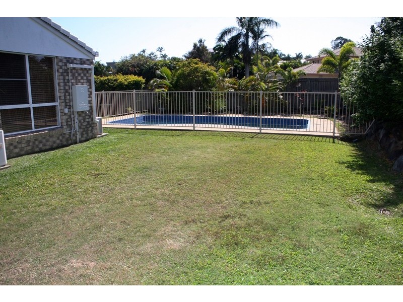 1 Lazarus Court, Eimeo QLD 4740