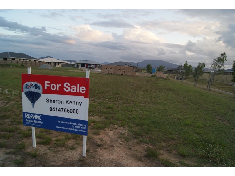 21 Katey Crescent, Mirani QLD 4754