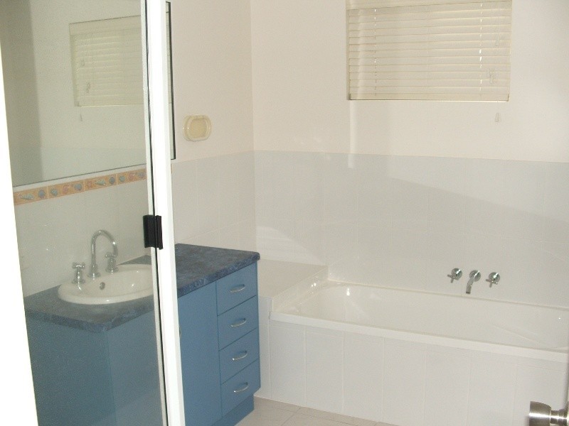 43 Kenilworth Street, South Mackay QLD 4740