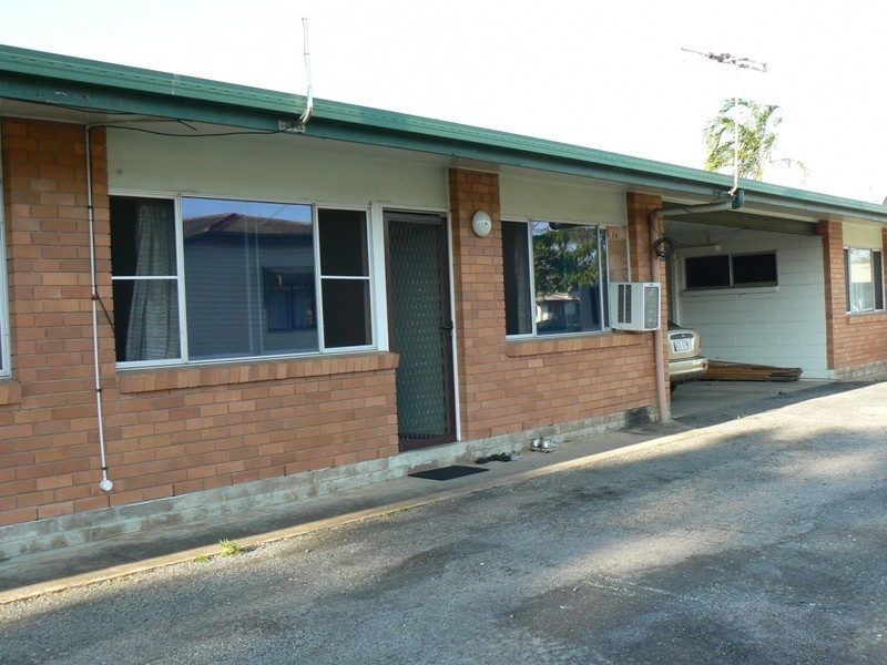2/4 Hocken Street, North Mackay QLD 4740