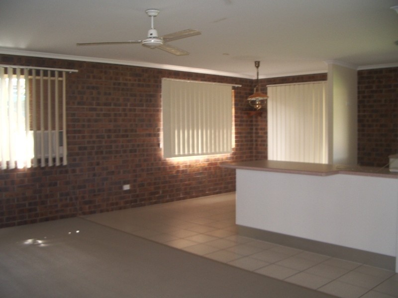 79 Bradman Drive, Glenella QLD 4740