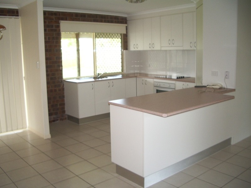 79 Bradman Drive, Glenella QLD 4740