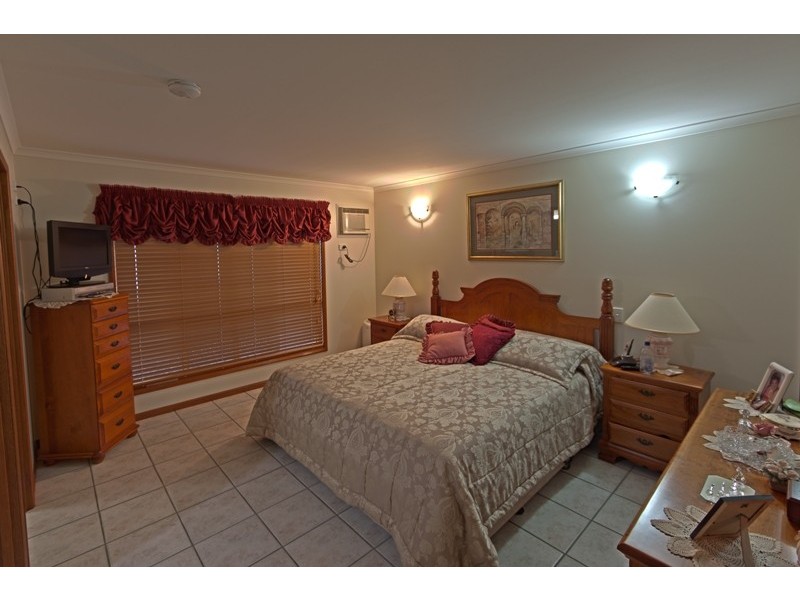 18 Renae Street, Andergrove QLD 4740