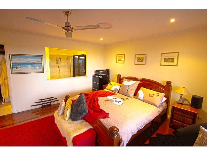 6 Essex Court, Mackay QLD 4740