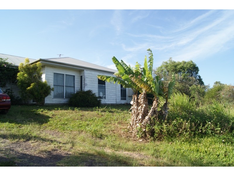13 Ceder Street, Hay Point QLD 4740