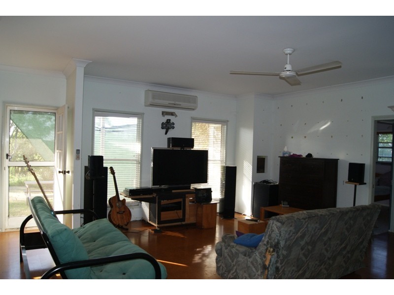 13 Ceder Street, Hay Point QLD 4740