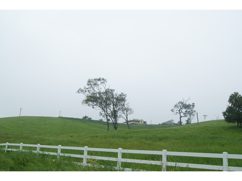 153 Fenech Avenue, Hay Point QLD 4740