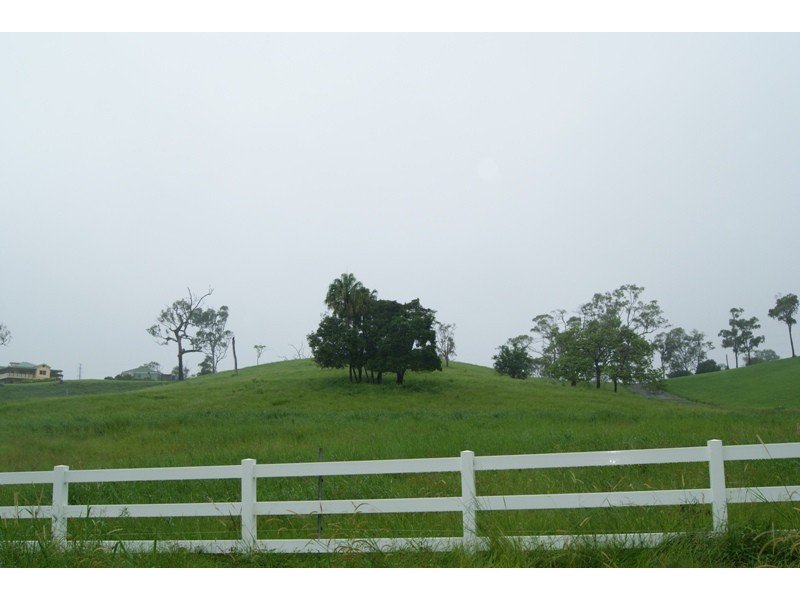 153 Fenech Avenue, Hay Point QLD 4740