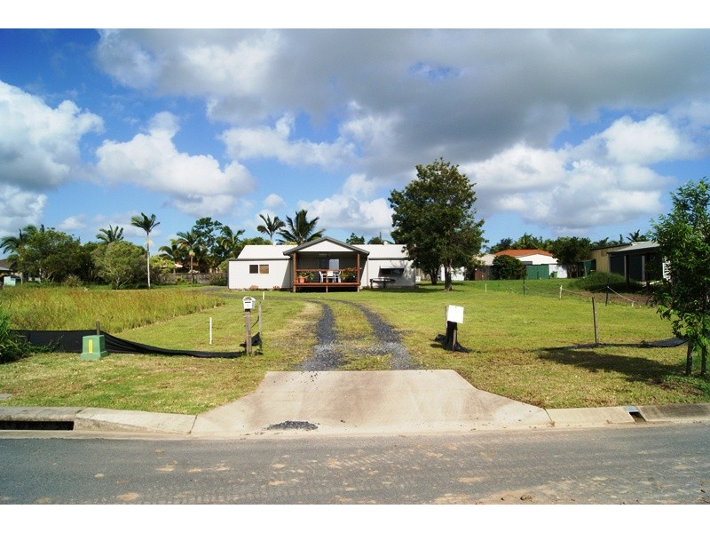 5 Benjamin Court, Walkerston QLD 4751
