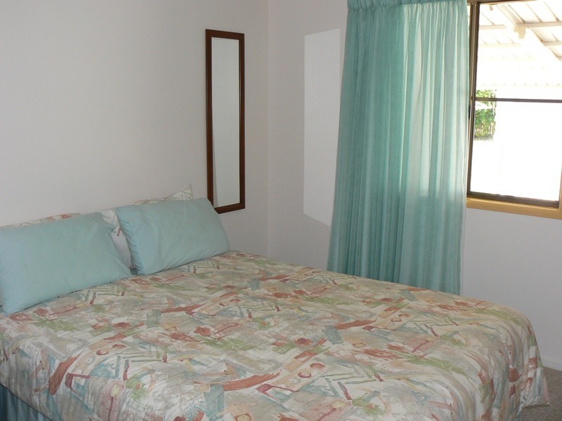 6 Beth Street, Blacks Beach QLD 4740