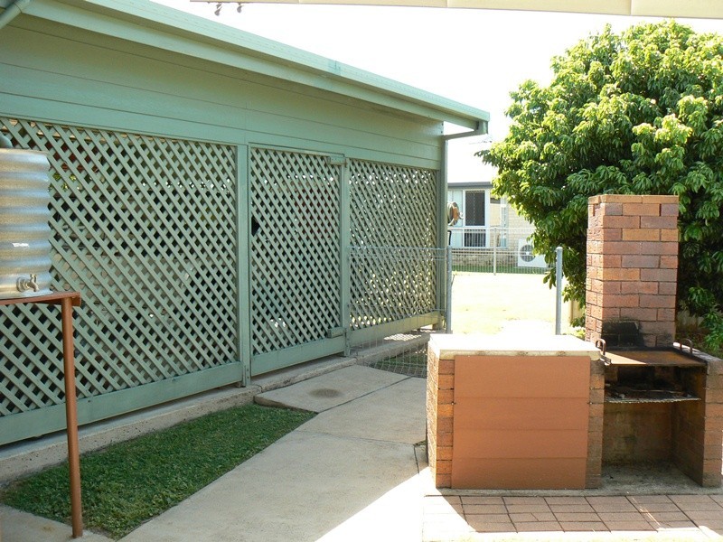 6 Beth Street, Blacks Beach QLD 4740