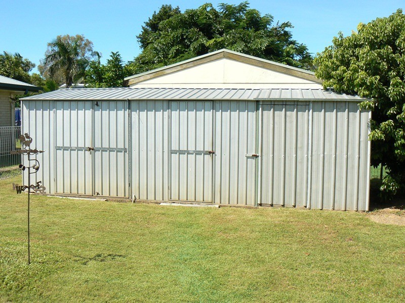 6 Beth Street, Blacks Beach QLD 4740