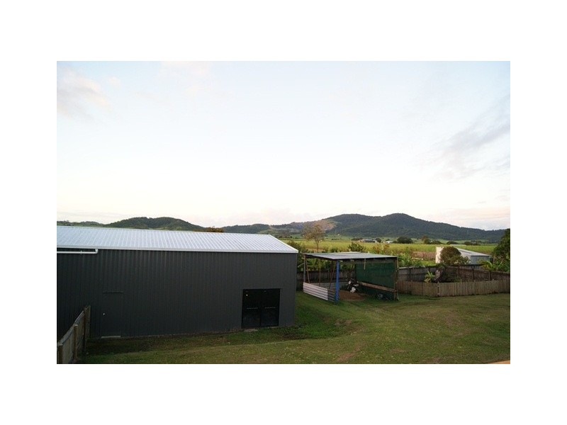 9 Floods Drive, Farleigh QLD 4741