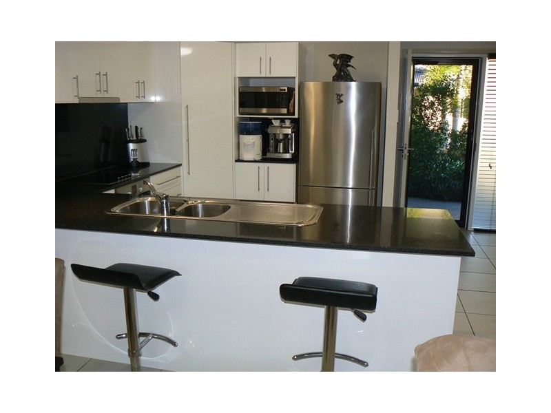 5/8 Admiral Drive, Dolphin Heads QLD 4740