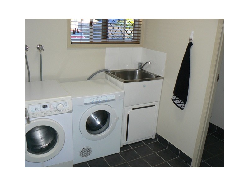 5/8 Admiral Drive, Dolphin Heads QLD 4740