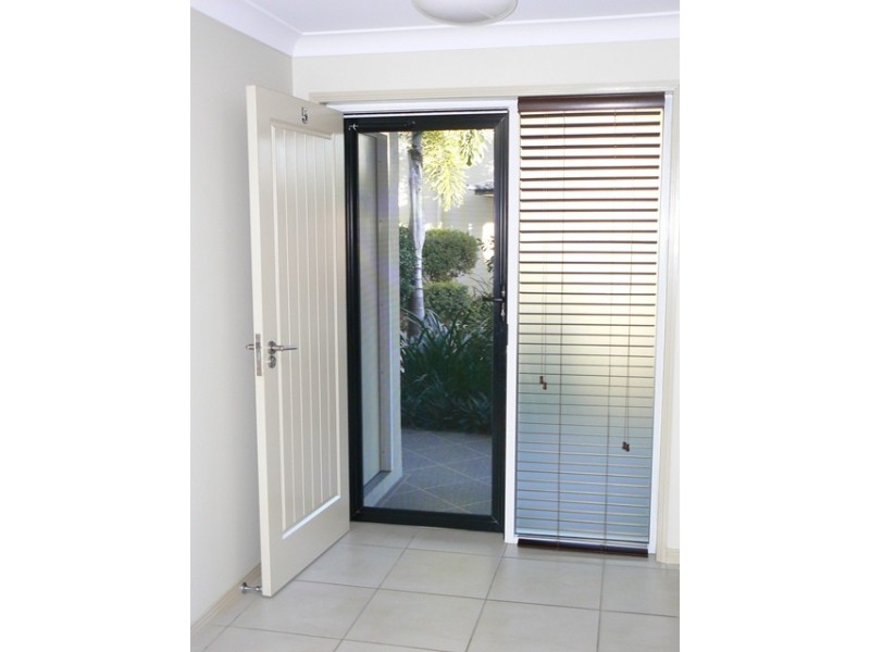 5/8 Admiral Drive, Dolphin Heads QLD 4740