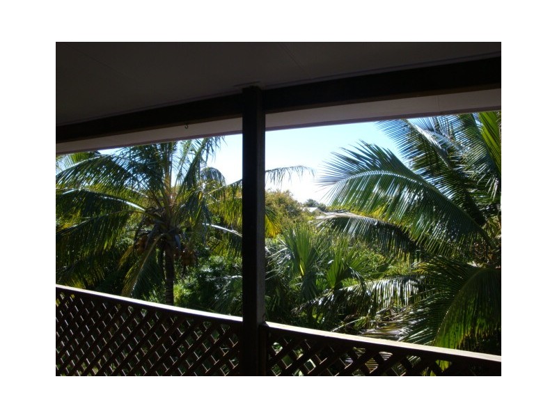 48 Pelican Street, Slade Point QLD 4740