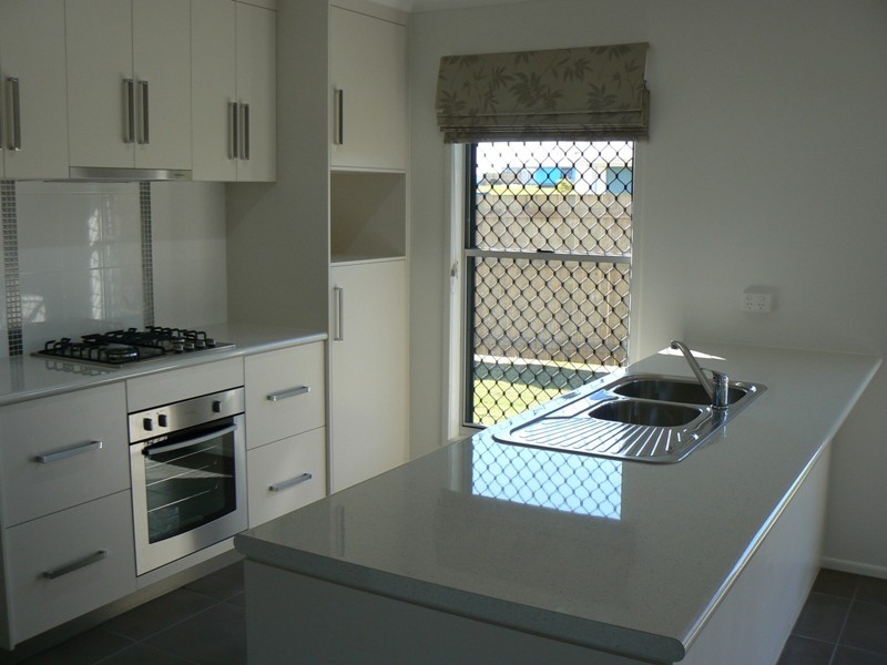 89 Montgomery Street, Rural View QLD 4740