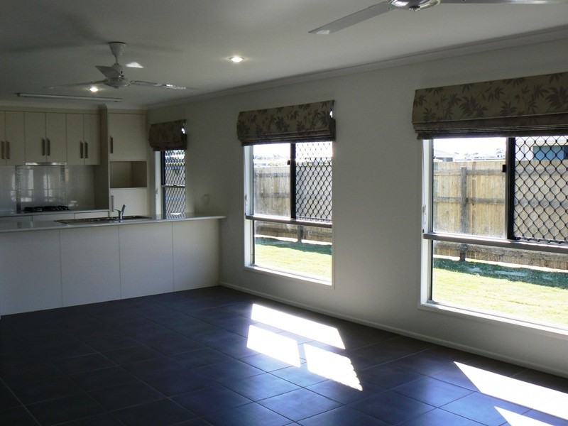 89 Montgomery Street, Rural View QLD 4740