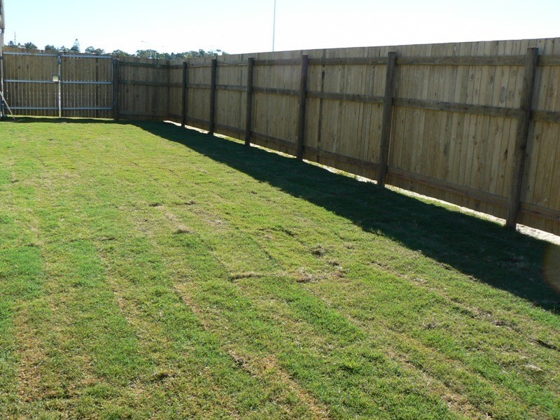 89 Montgomery Street, Rural View QLD 4740