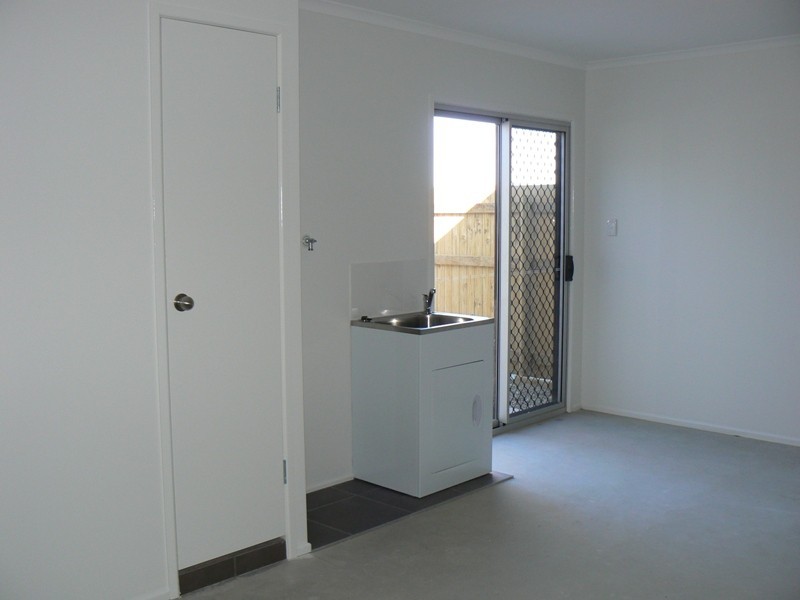 89 Montgomery Street, Rural View QLD 4740