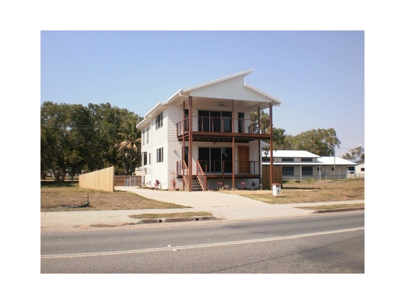 25 Slade Esplanade, Slade Point QLD 4740