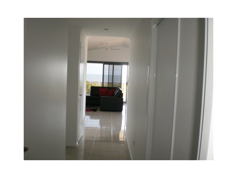 25 Slade Esplanade, Slade Point QLD 4740