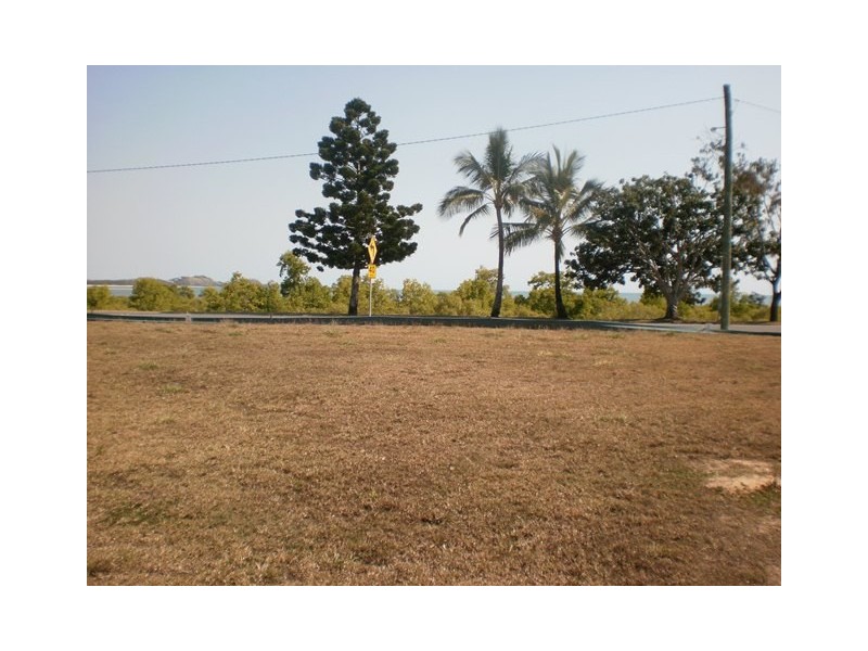 17 Slade Esplanade, Slade Point QLD 4740