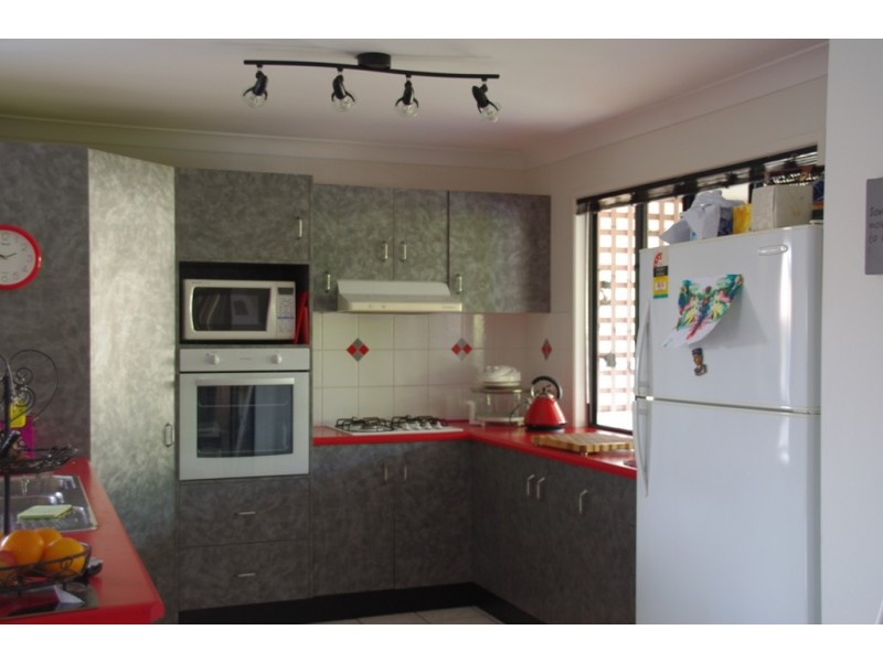 19 Michelle Crescent, Bucasia QLD 4750