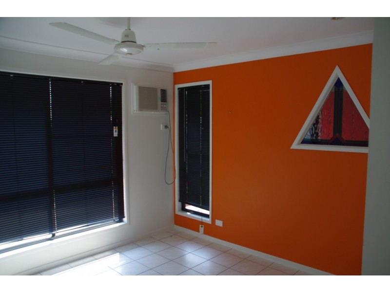 19 Michelle Crescent, Bucasia QLD 4750