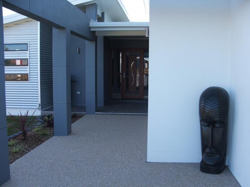 21 Gingham Street, Glenella QLD 4740