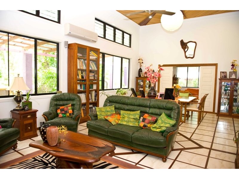 6 Whitesan Blue Terrace, Blacks Beach QLD 4740