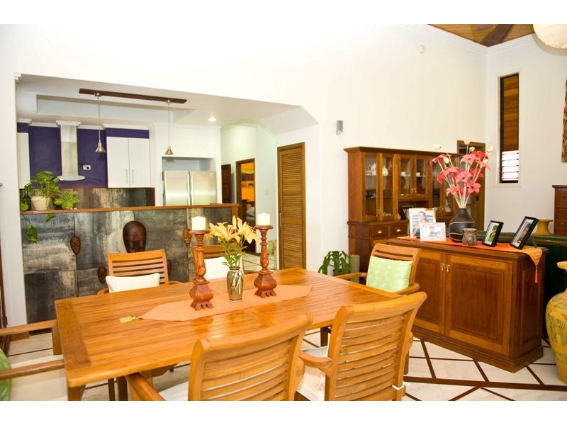 6 Whitesan Blue Terrace, Blacks Beach QLD 4740