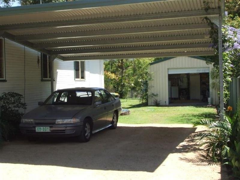 45 Anzac Parade, Finch Hatton QLD 4756