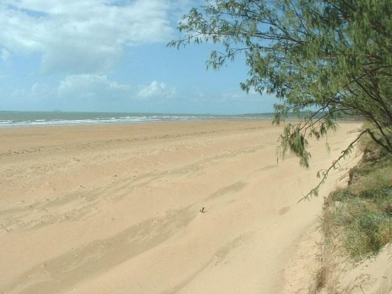 121 Rasmussen Avenue, Salonika Beach QLD 4740