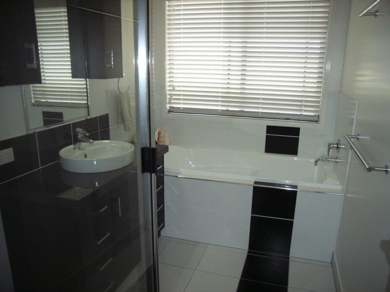 24 Nunkeri Drive, North Mackay QLD 4740