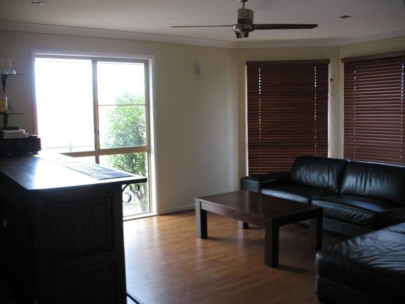 8 Ryan Court, Rural View QLD 4740