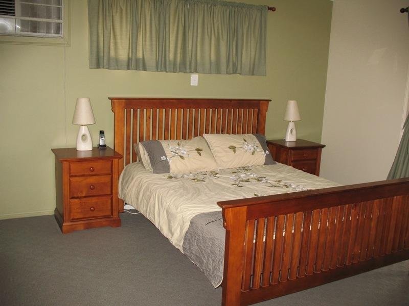 8 Ryan Court, Rural View QLD 4740