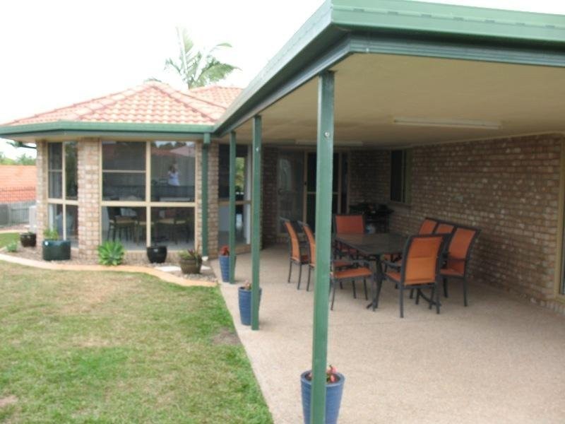 8 Ryan Court, Rural View QLD 4740