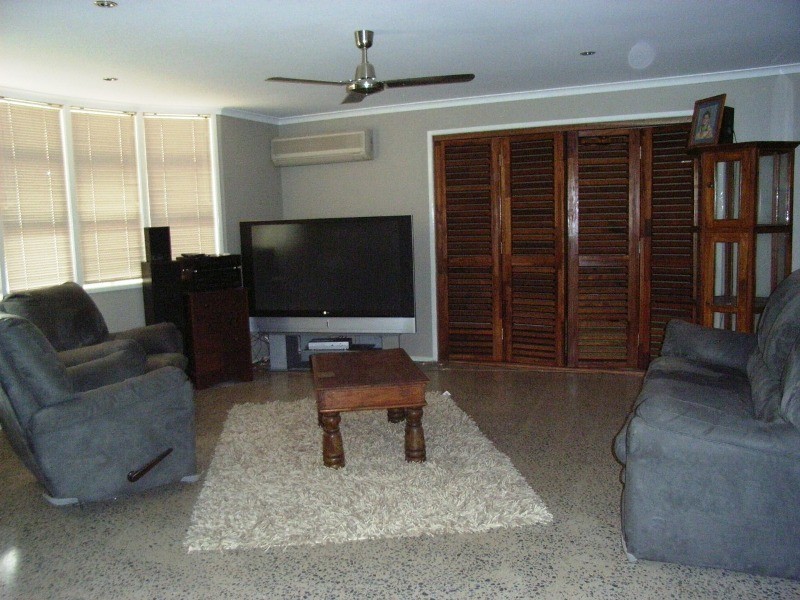 27 Bernborough Avenue, Ooralea QLD 4740