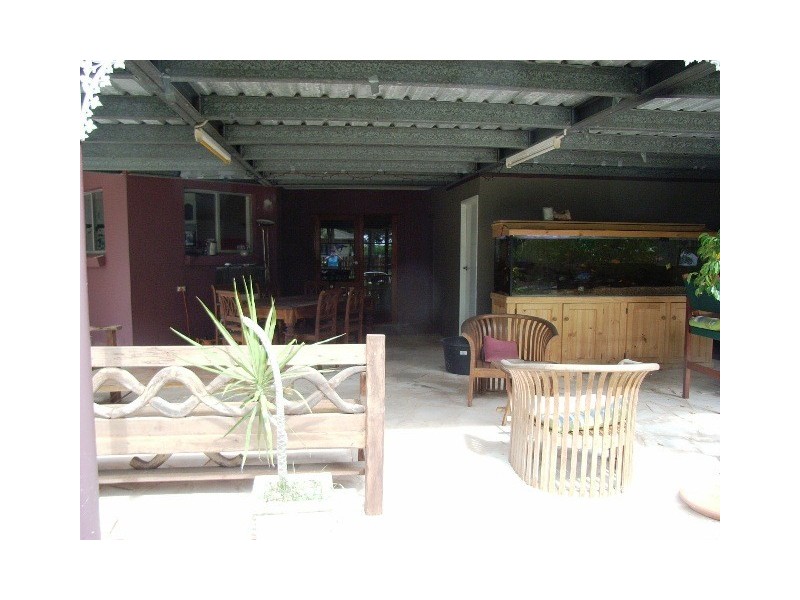 27 Bernborough Avenue, Ooralea QLD 4740