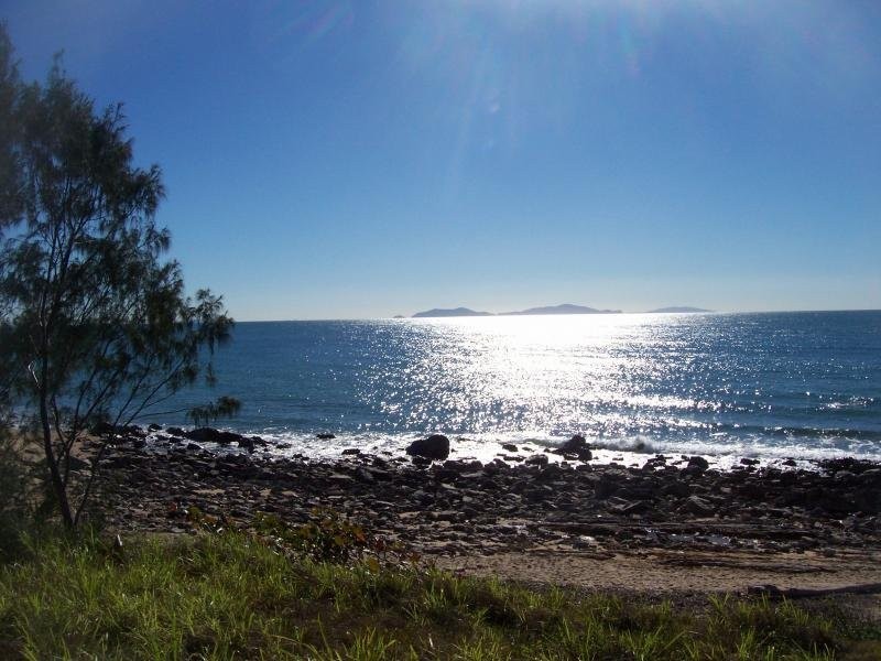 24 Pacific Esplanade, Slade Point QLD 4740