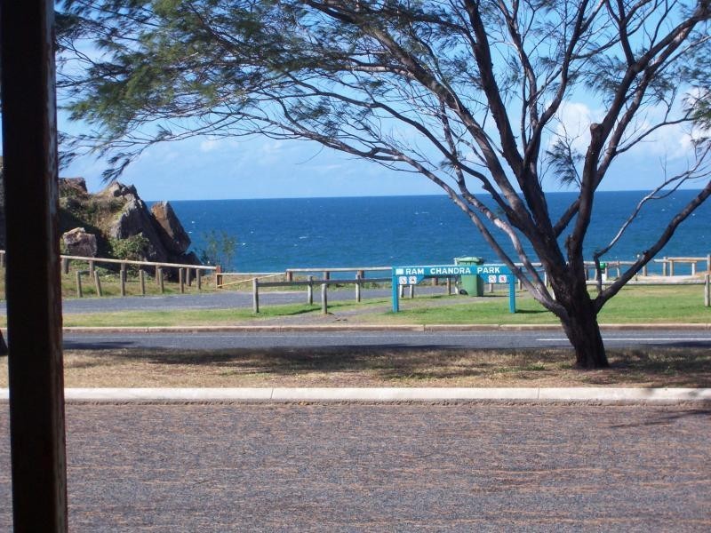 24 Pacific Esplanade, Slade Point QLD 4740