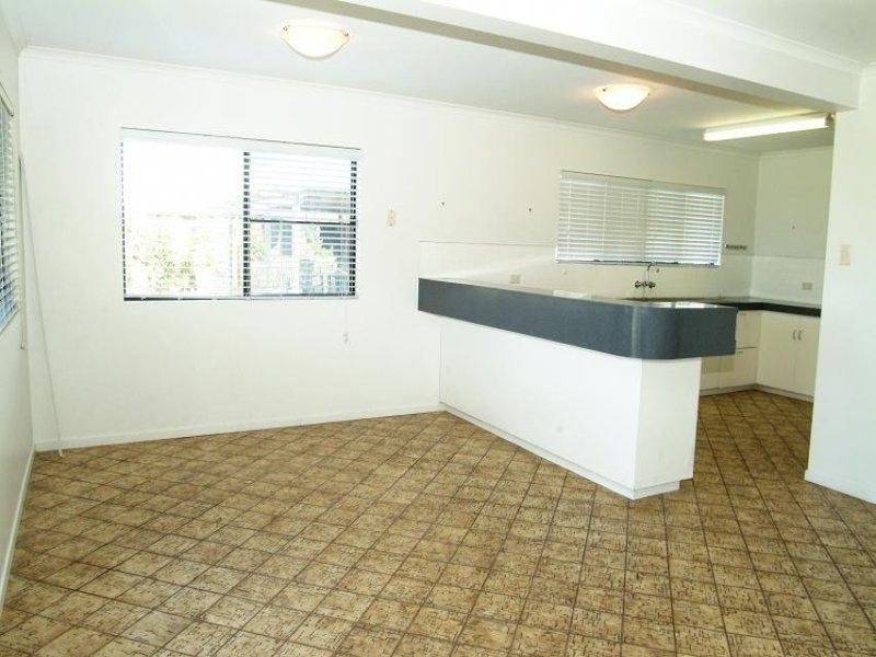 19 McCarthy Street, Hay Point QLD 4740