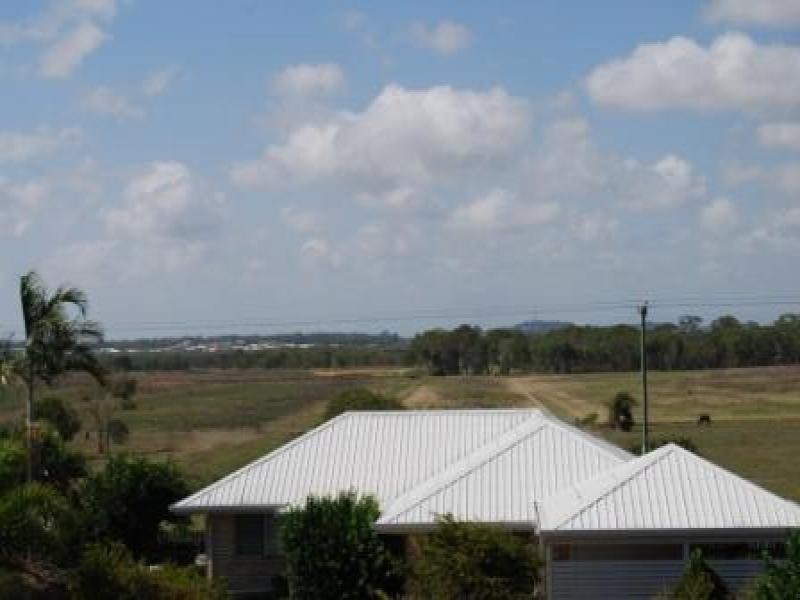 8 McLaughlin Drive, Eimeo QLD 4740