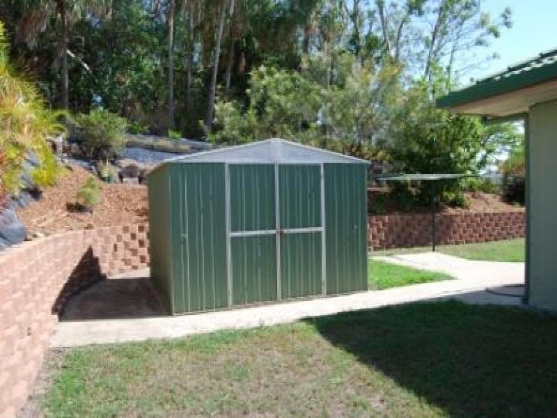 8 McLaughlin Drive, Eimeo QLD 4740